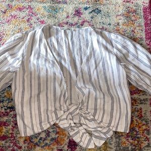 Abercrombie and Fitch cropped top Size: Large